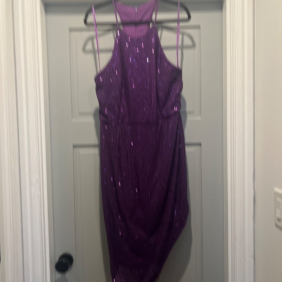 💜 TOCCIN x RTR Purple Sequin Asymmetrical Halter Dress – Size 14 ✨ - Picture 3 of 5